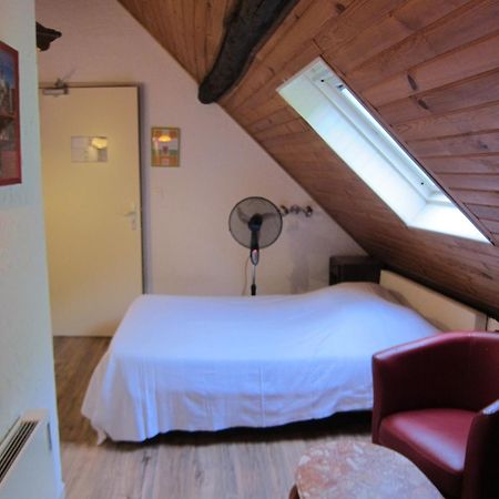 Auberge Des Deux Rivieres Seix Номер фото