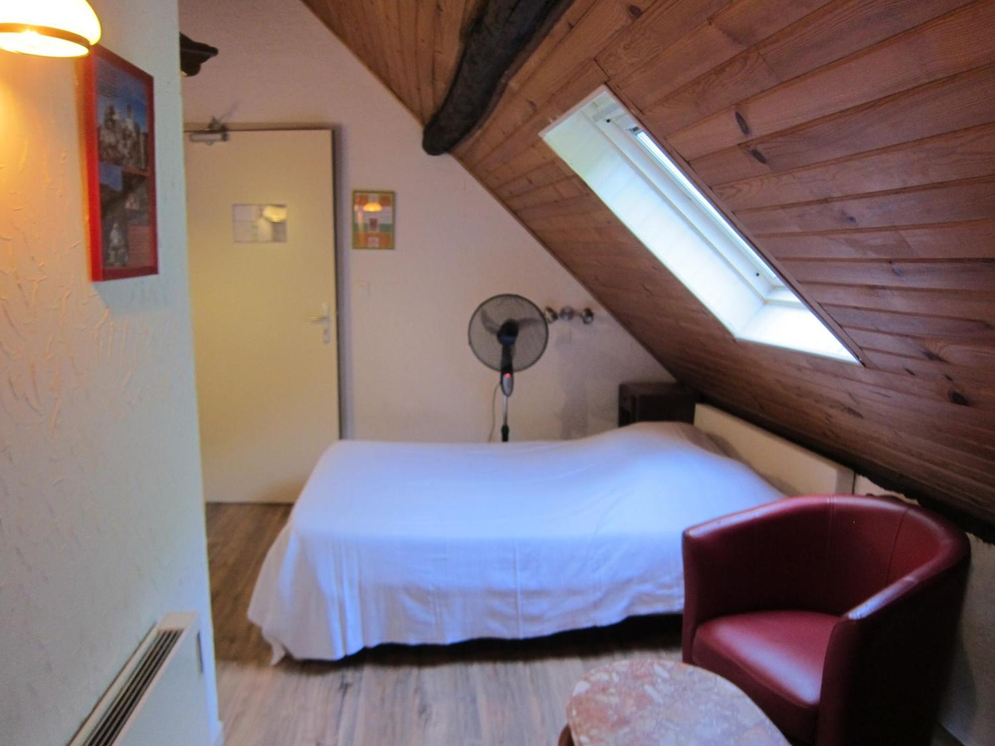 Auberge Des Deux Rivieres Seix Номер фото