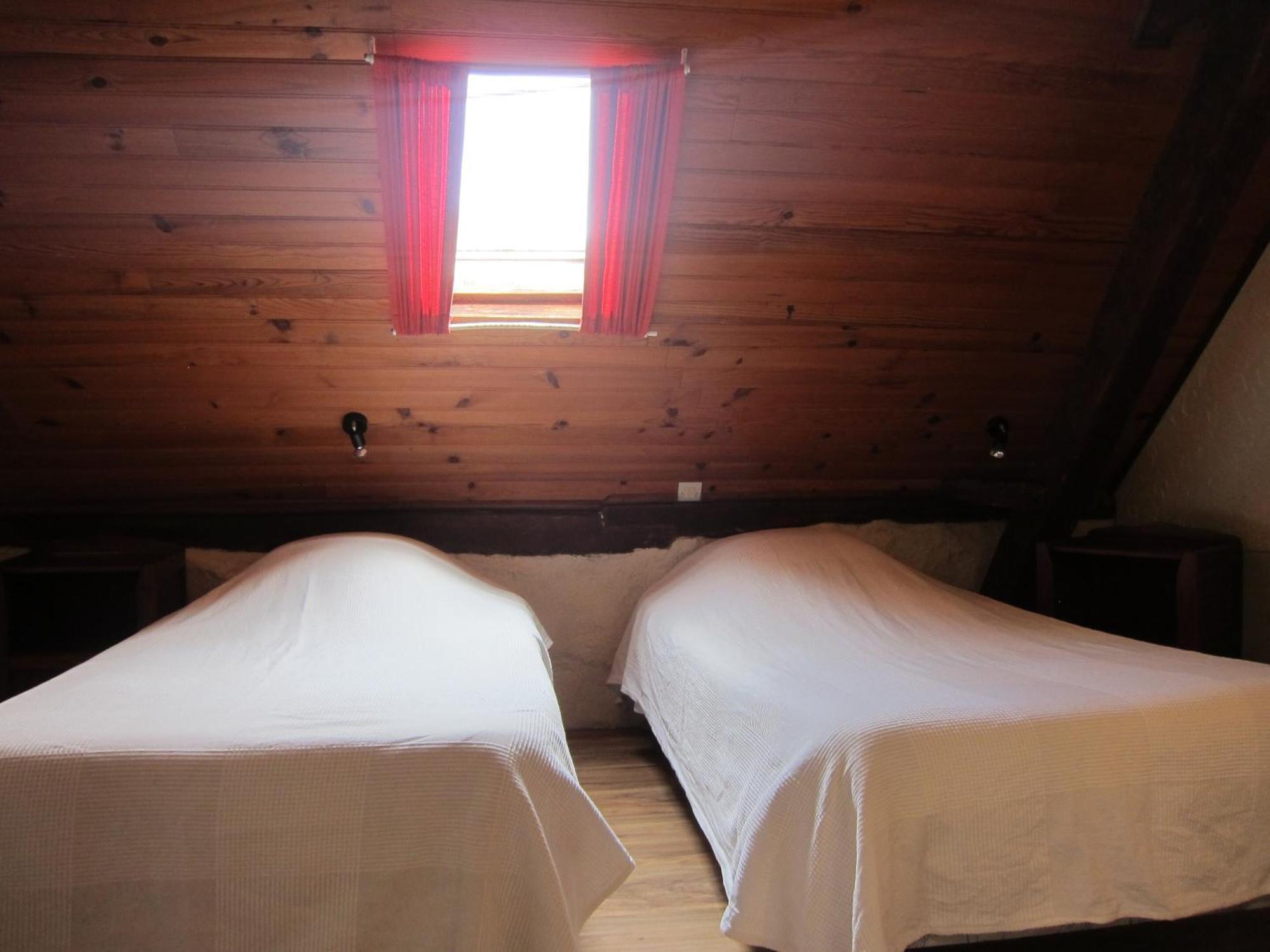 Auberge Des Deux Rivieres Seix Номер фото