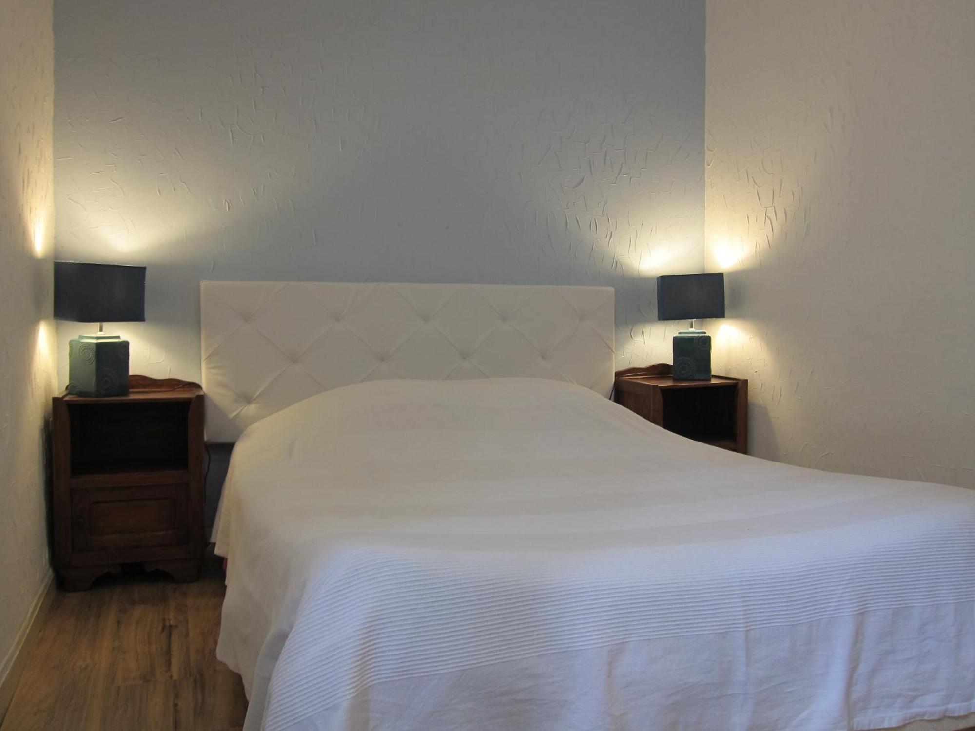 Auberge Des Deux Rivieres Seix Номер фото